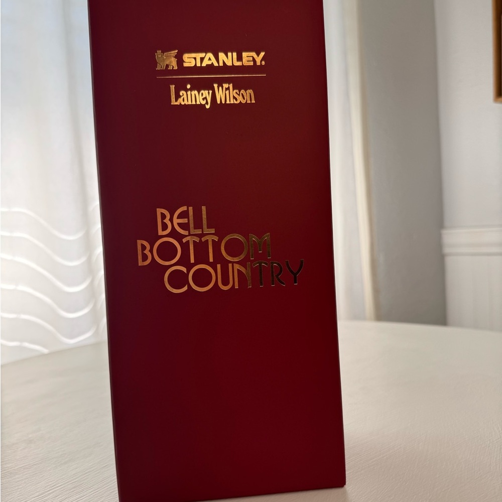 Stanley Red and Gold Bell Bottom Country Gift Box
